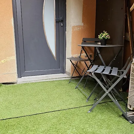 Romains - 0g - Hebergements Classes Avec Garage *